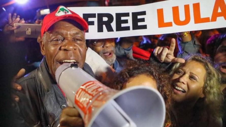 Leia mais sobre o artigo Ator americano pede liberdade de Lula