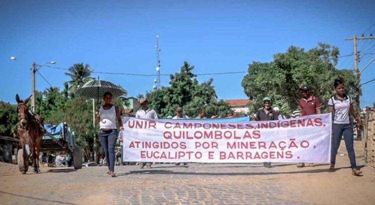 Leia mais sobre o artigo Indigenas, Quilombolas e camponeses protestam pela regularização de terras e territórios