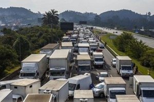 Read more about the article Com greve dos caminhoneiros, prévia da inflação acelera para 1,11% em junho