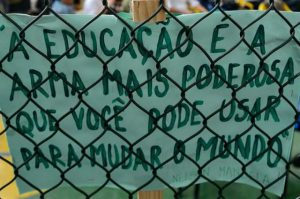Read more about the article Escola Sem Partido quer silenciar professores