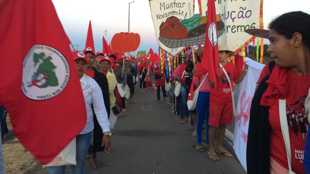 Leia mais sobre o artigo MST marcha por Lula Livre