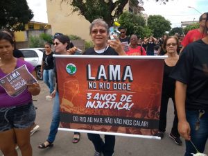 Leia mais sobre o artigo Atingidos por barragem da Samarco marcham para marcar os três anos do crime