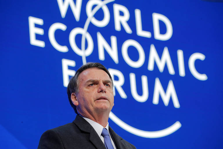 Leia mais sobre o artigo Em discurso relâmpago em Davos, Bolsonaro promete negócios “sem ideologia”