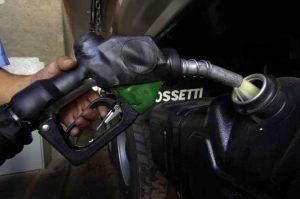 Read more about the article Com fim de subsídio, preço do diesel sobe 2,5%