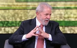 Read more about the article RedeTV abriu mão de exibir pelo menos um trecho da entrevista de Lula