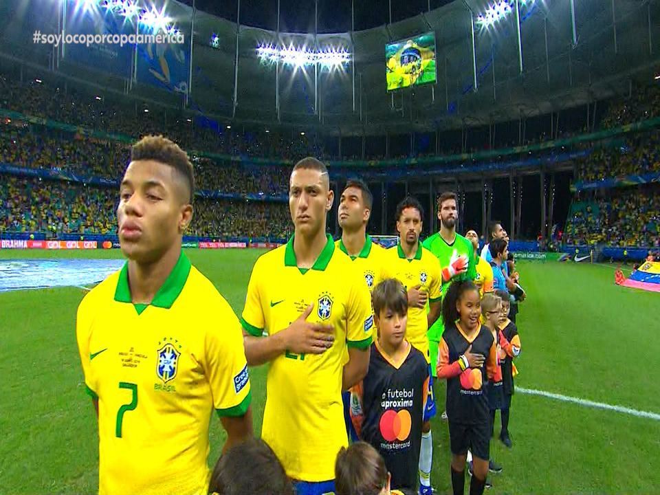 Read more about the article Zema vai acompanhar Bolsonaro em jogo entre Brasil e Argentina no Mineirão