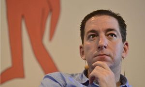 Leia mais sobre o artigo Perseguição a Glenn Greenwald é mais grave que o suposto hacker de Moro