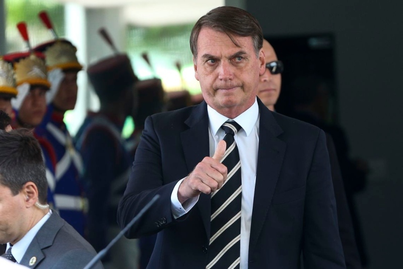 Leia mais sobre o artigo Bolsonaro volta a criticar governadores e diz que quarentena é um “crime”
