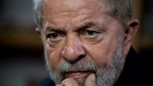 Read more about the article Lula pede suspensão de julgamento com base nas acusações de Bolsonaro contra Moro