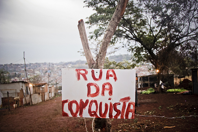 Leia mais sobre o artigo Em Belo Horizonte, ocupações urbanas construíram mais moradias que a prefeitura