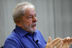 Read more about the article Lula: “Corrupção está dentro da casa do Bolsonaro. Por que ficamos quietos?”